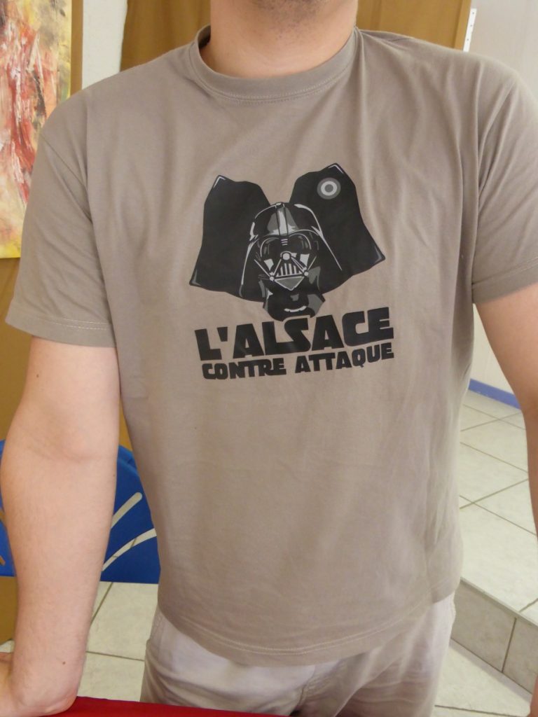 stand attractif - T-shirt humoristique